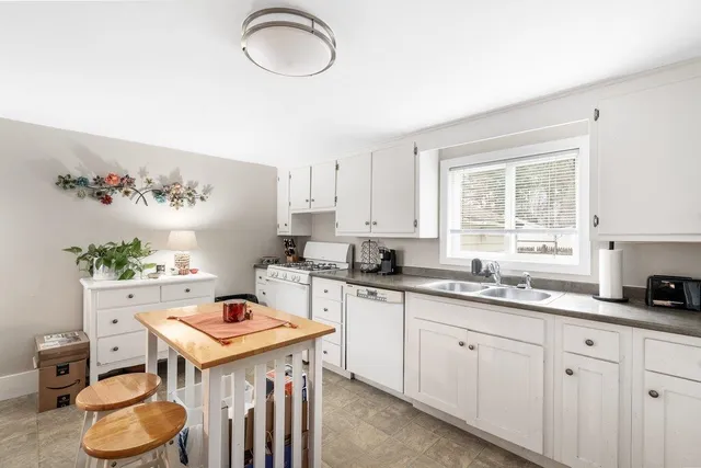 $498,500 | 16 Larch Street, Goffstown, NH 03102