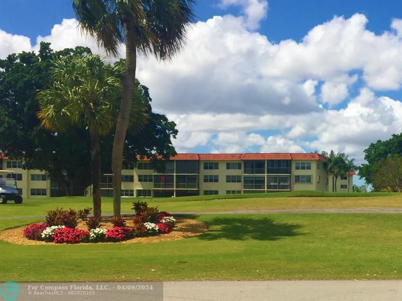 9420 South Hollybrook Lake Dr Unit 305  