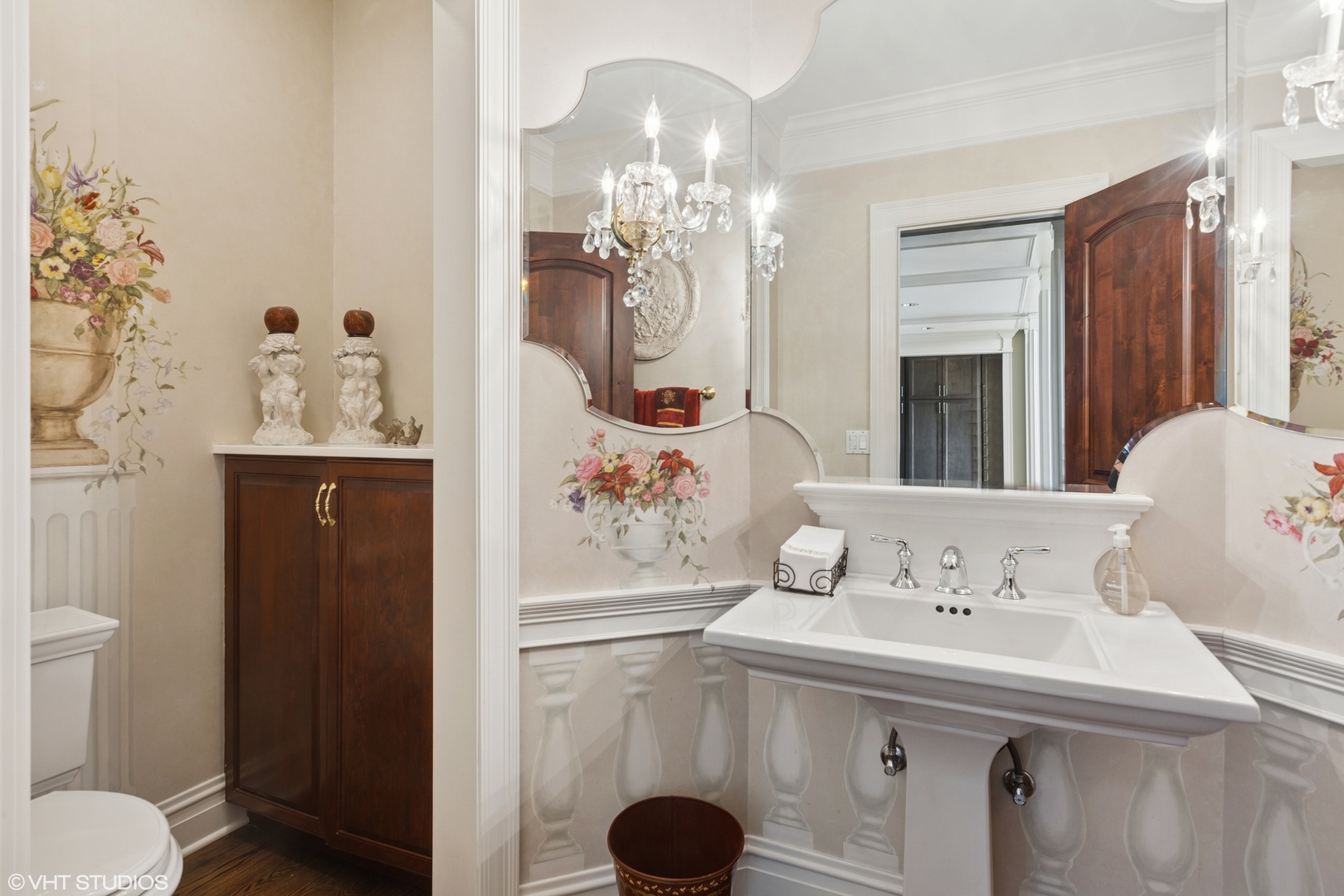 5N195 Dover Hill Road St. Charles, IL 60175 - Photo 14 of 42 a bathroom with a sink and a mirror