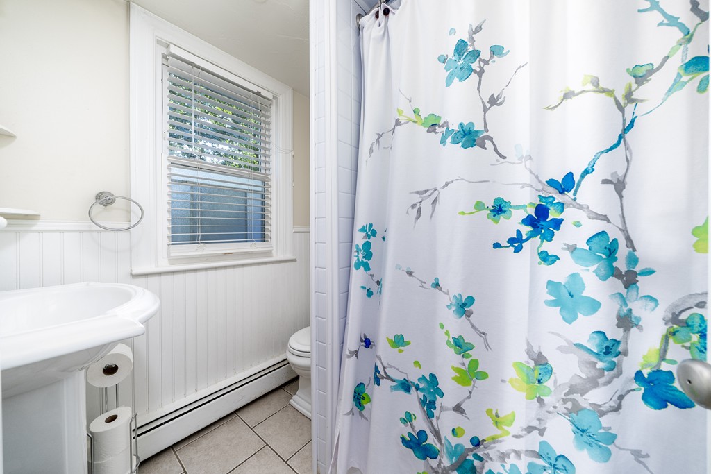 135 Darrow Street Quincy, MA 02169 - Photo 14 of 17