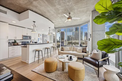 $535,000 | 360 Nueces Street, Unit 1001, Austin, TX 78701