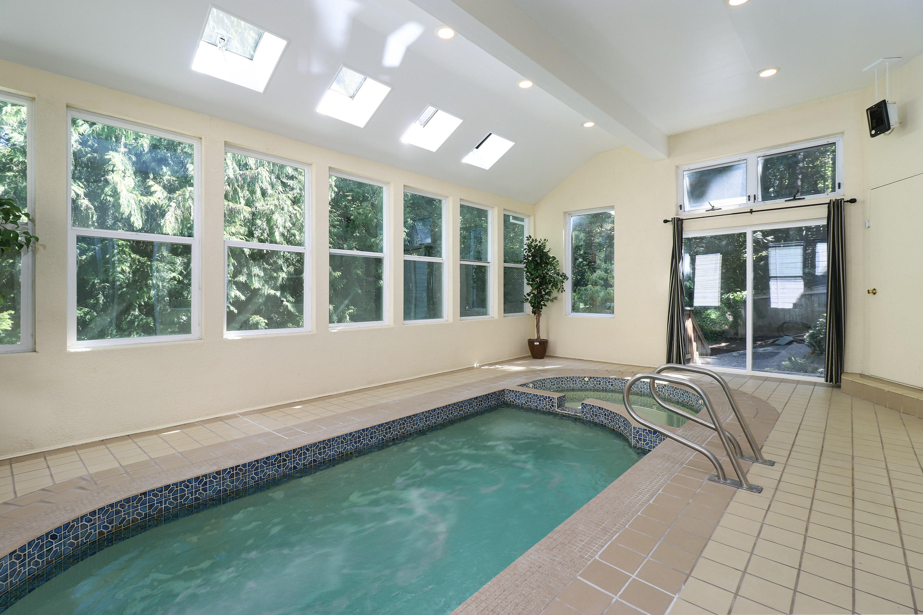 9809 Northwest Engleman Street Portland, OR 97229 - Photo 24 of 28 9809 NW Engleman St - 24