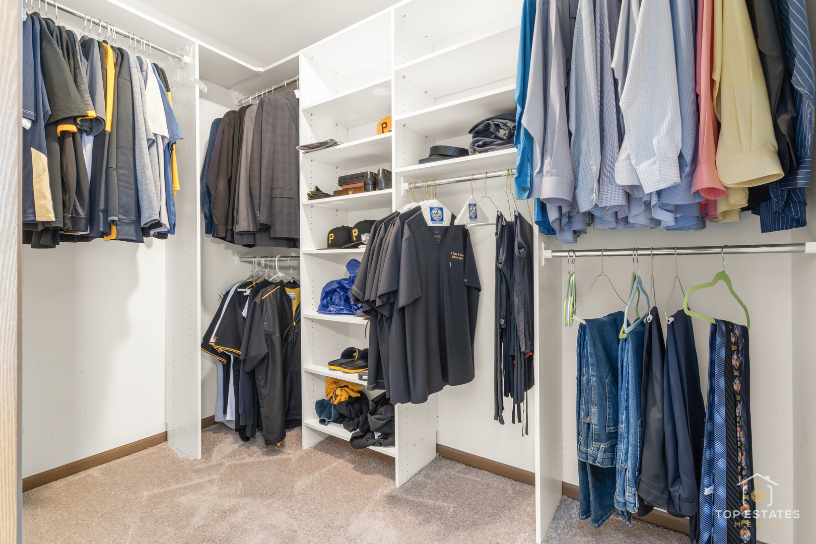 951 Viewpoint Drive, Unit 951 Lake In The Hills, IL 60156 - Photo 14 of 21