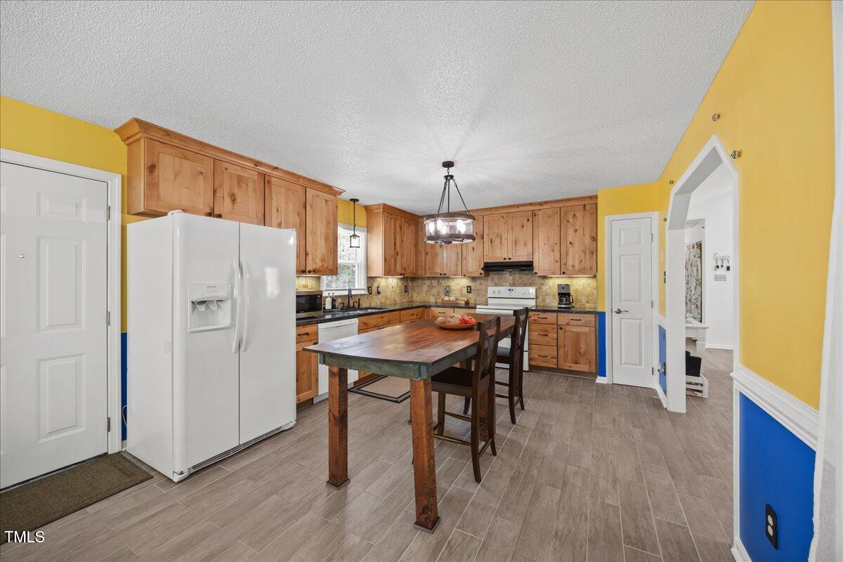 163 Ridge Way Lane Clayton, NC 27520 - Photo 10 of 31 11-2A1A7205
