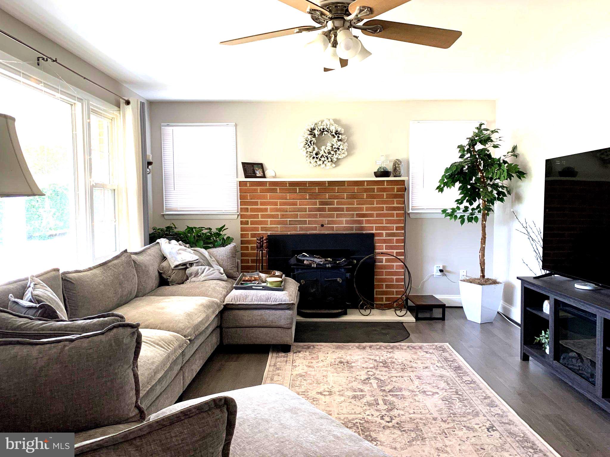 105 Warfieldsburg Road Westminster, MD 21157 - Photo 7 of 34 Cozy living space with natural light.
