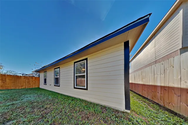 $1,950 | 29323 Winton Wood Way, Spring, TX 77386