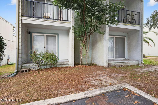 $141,500 | 3230 Cumberland Road, Ocean Springs, MS 39564