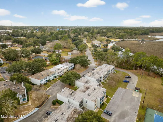 $141,500 | 3230 Cumberland Road, Ocean Springs, MS 39564