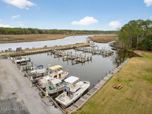 $141,500 | 3230 Cumberland Road, Ocean Springs, MS 39564