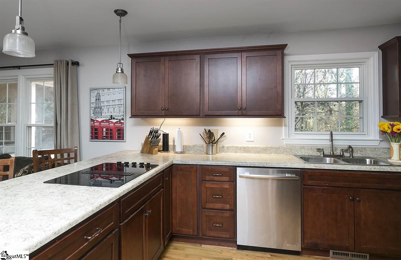 113 Cold Springs Road Greenville, SC 29607 - Photo 14 of 24 Gallery Image 14