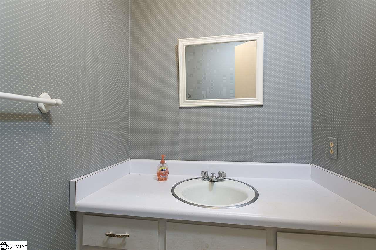 113 Cold Springs Road Greenville, SC 29607 - Photo 19 of 24 Gallery Image 19