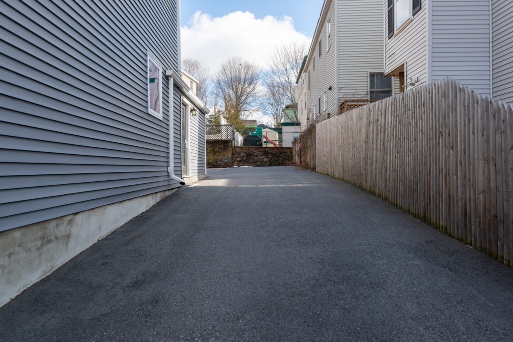 251 Rantoul Street, Unit 3 Beverly, MA 01915 - Photo 29 of 30