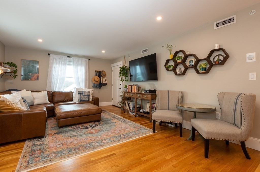251 Rantoul Street, Unit 3 Beverly, MA 01915 - Photo 3 of 30