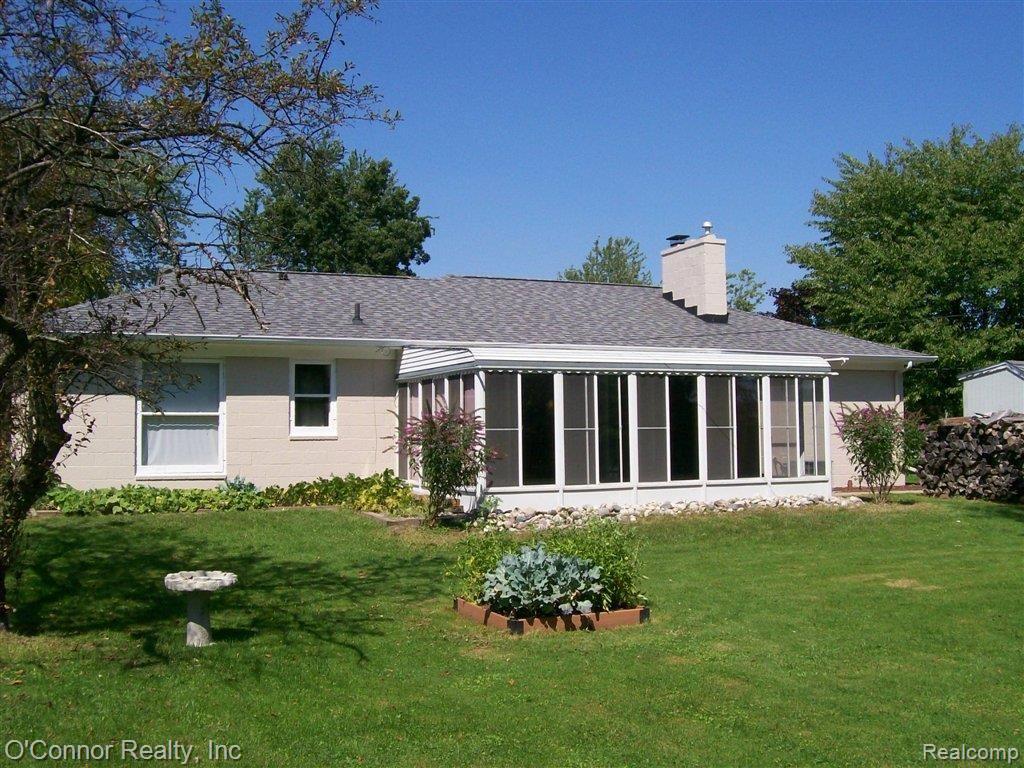 4077 Yankee Road St. Clair, MI 48079 - Photo 2 of 16 Neat, Trimmed Yard.JPG
