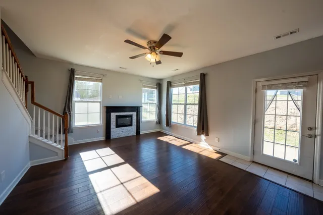 $2,350 | 1808 Luke Court, Columbia, TN 38401