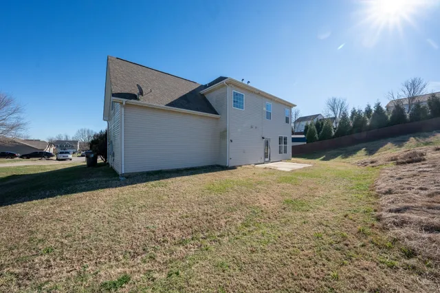 $2,350 | 1808 Luke Court, Columbia, TN 38401