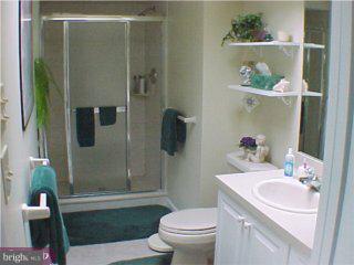 253 Heritage Road Cherry Hill, NJ 08034 - Photo 4 of 6 Gallery Image 4