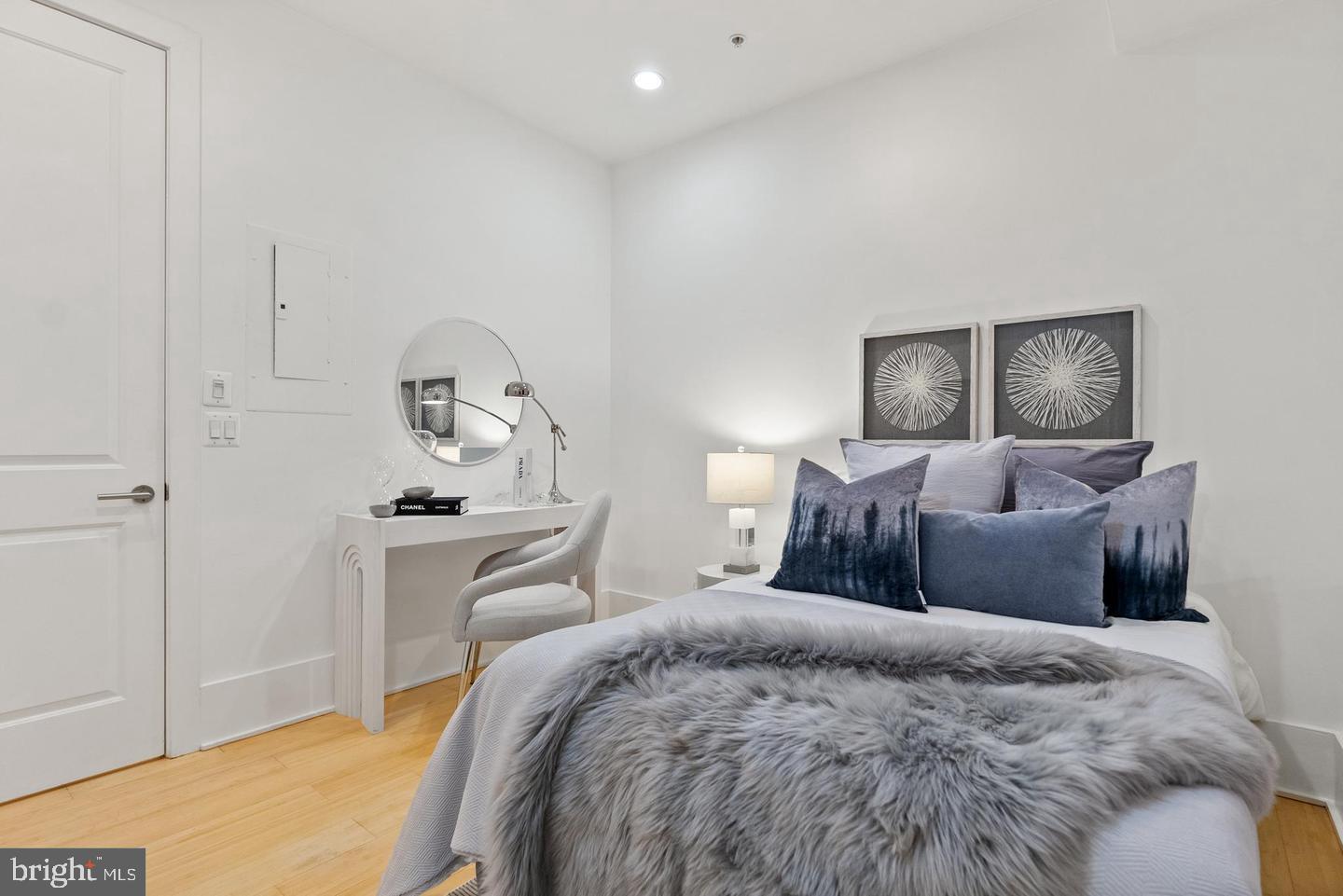 1617 Swann Street Northwest, Unit 5 Washington, DC 20009 - Photo 20 of 23