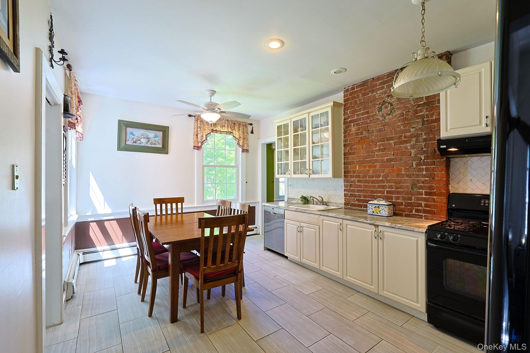 9 Library Road Tuxedo Park, NY 10987 - Photo 10 of 37