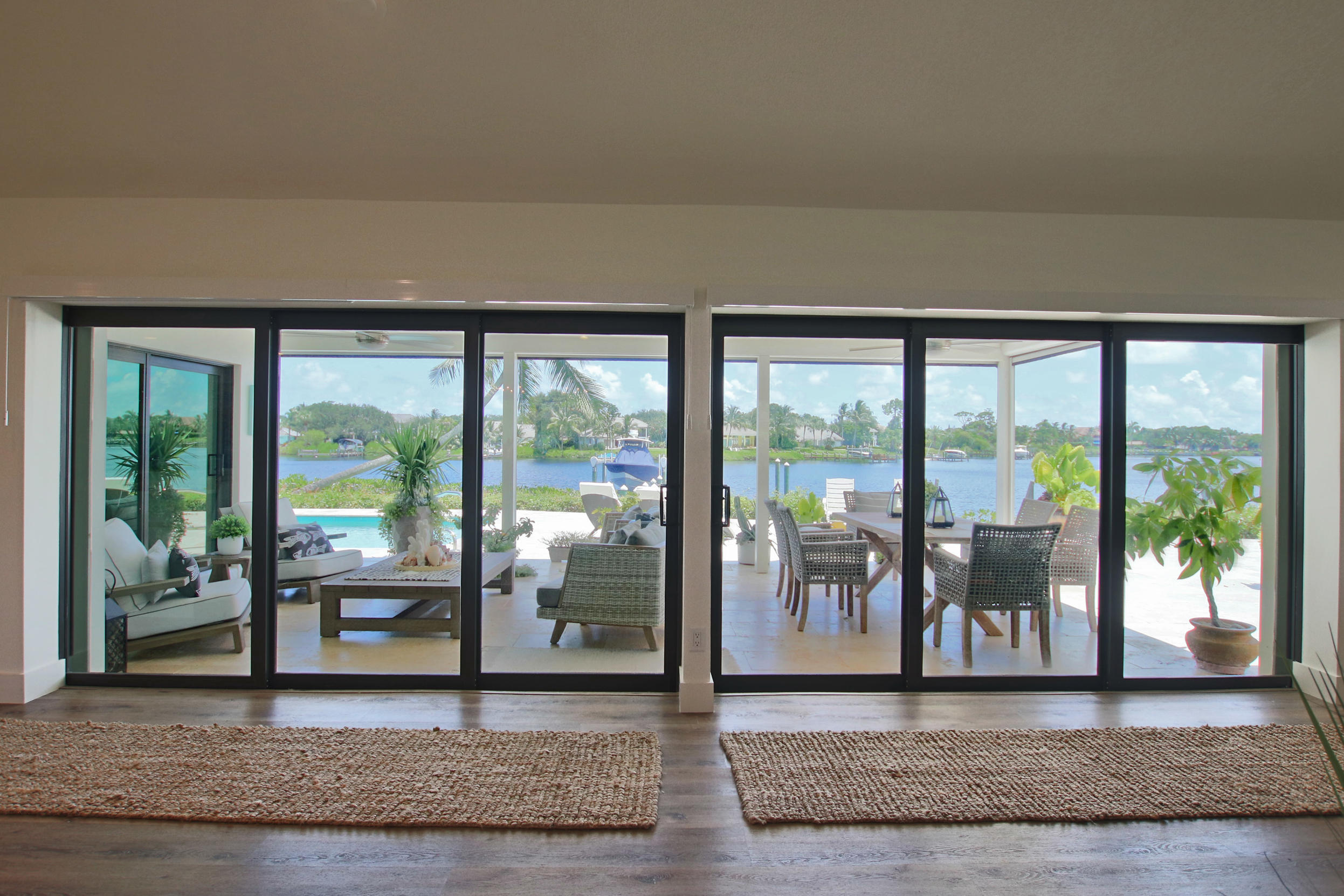 23 Saddleback Road Tequesta, FL 33469 - Photo 8 of 29 Living Room