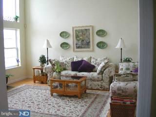 318 Watkins Road Pennington, NJ 08534 - Photo 3 of 6