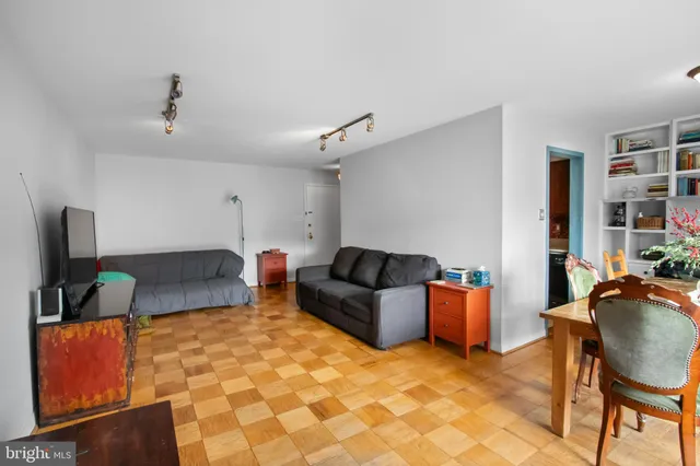 $375,000 | 2501 Calvert Street Northwest, Unit 708, Washington, DC 20008