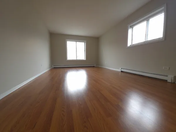 $1,850 | 412 East Bailey Road, Unit 101, Naperville, IL 60565