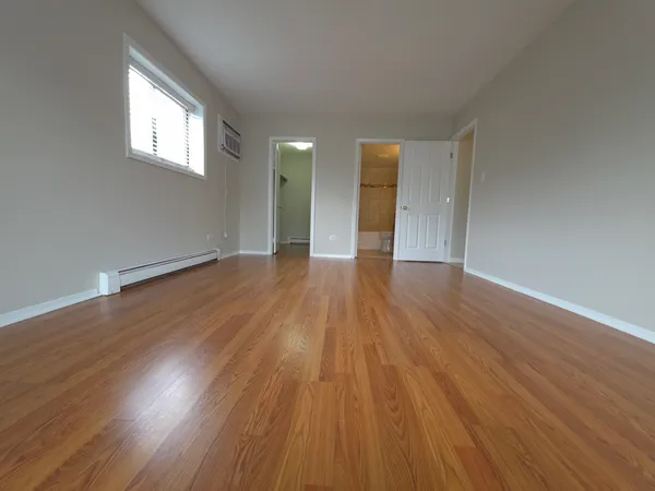 $1,850 | 412 East Bailey Road, Unit 101, Naperville, IL 60565