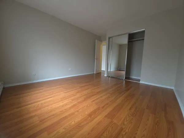 $1,850 | 412 East Bailey Road, Unit 101, Naperville, IL 60565