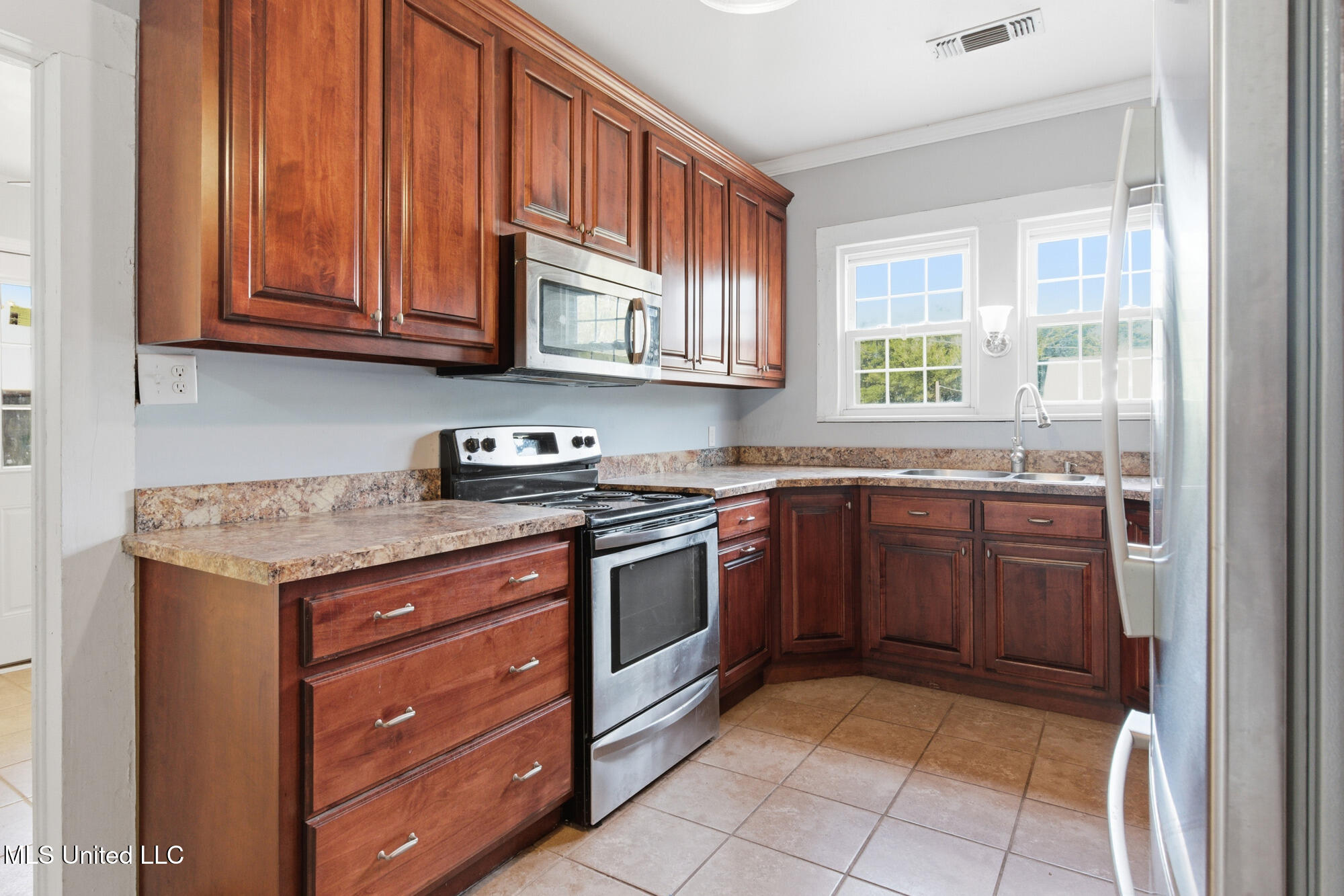 4949 Magnolia Street Moss Point, MS 39563 - Photo 8 of 19 MLS