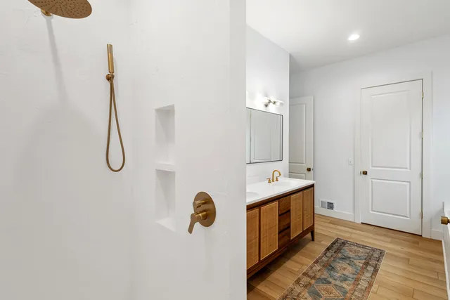 $995,000 | 3841 North 3rd Street, Kalamazoo, MI 49009