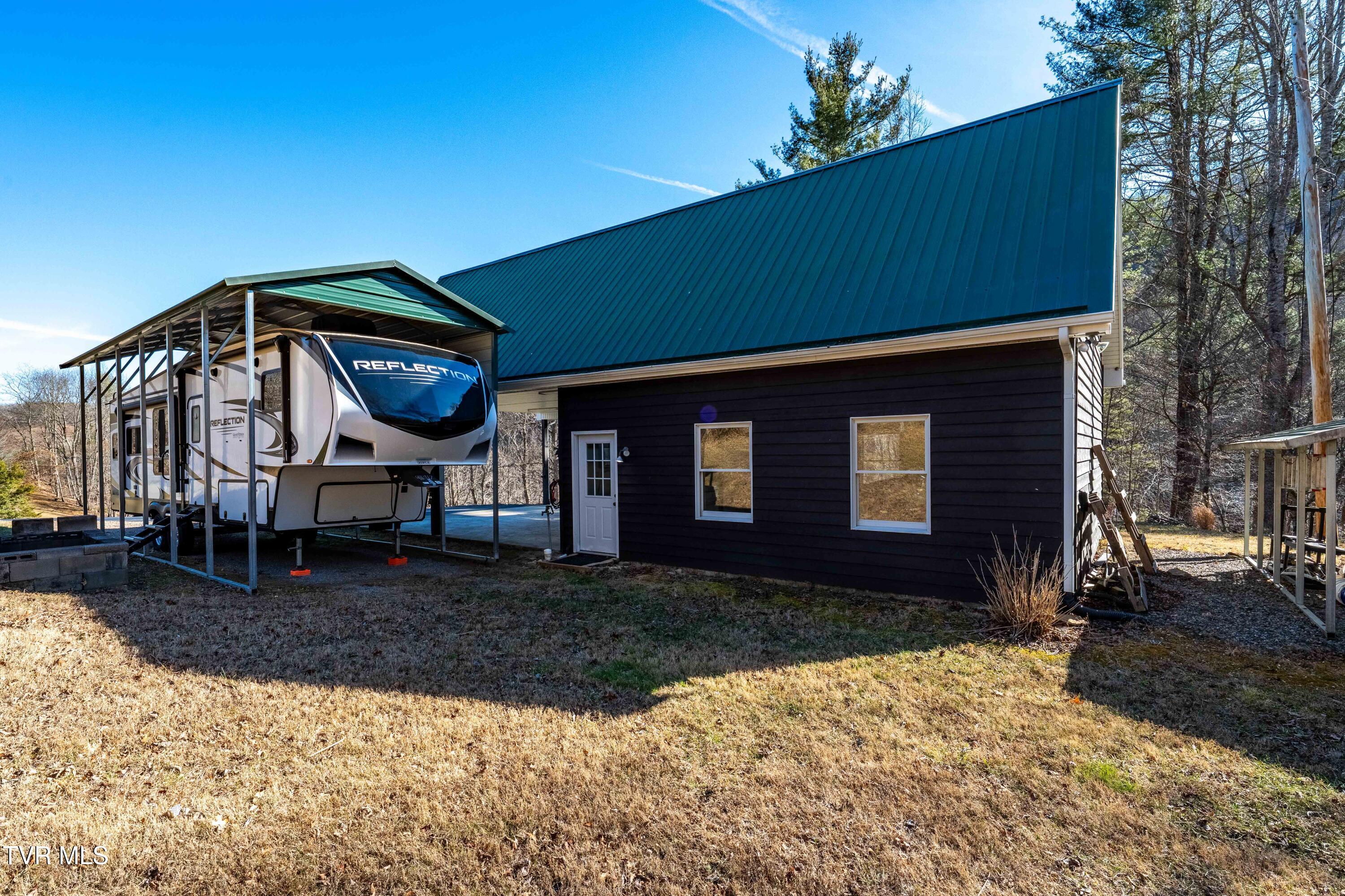 718 Copperhead Hollow Road Mountain City, TN 37683 - Photo 48 of 103 718 Copperhead Hollow Road (62 of 111)