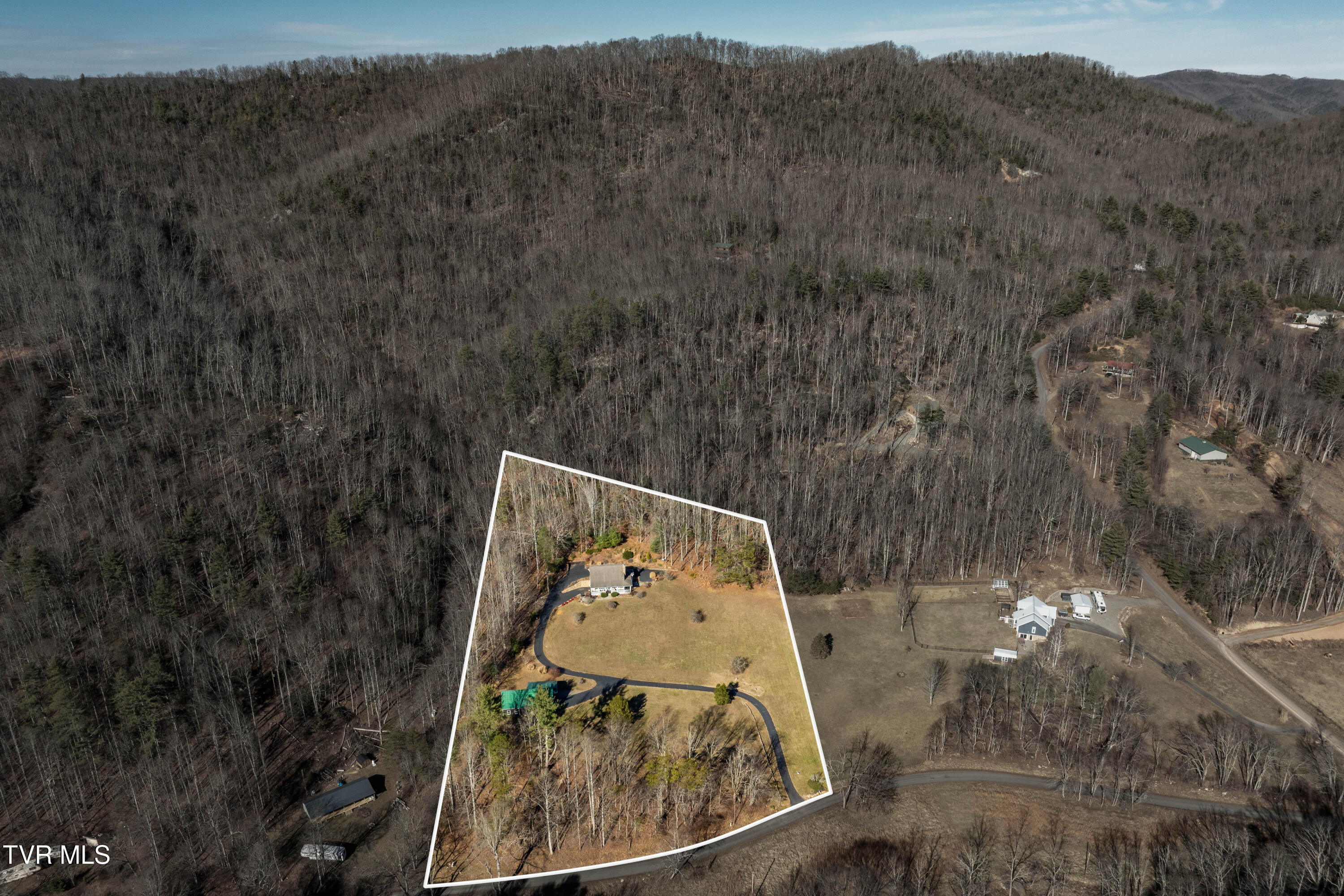 718 Copperhead Hollow Road Mountain City, TN 37683 - Photo 49 of 103 718 Copperhead Hollow Road (1 of 111)