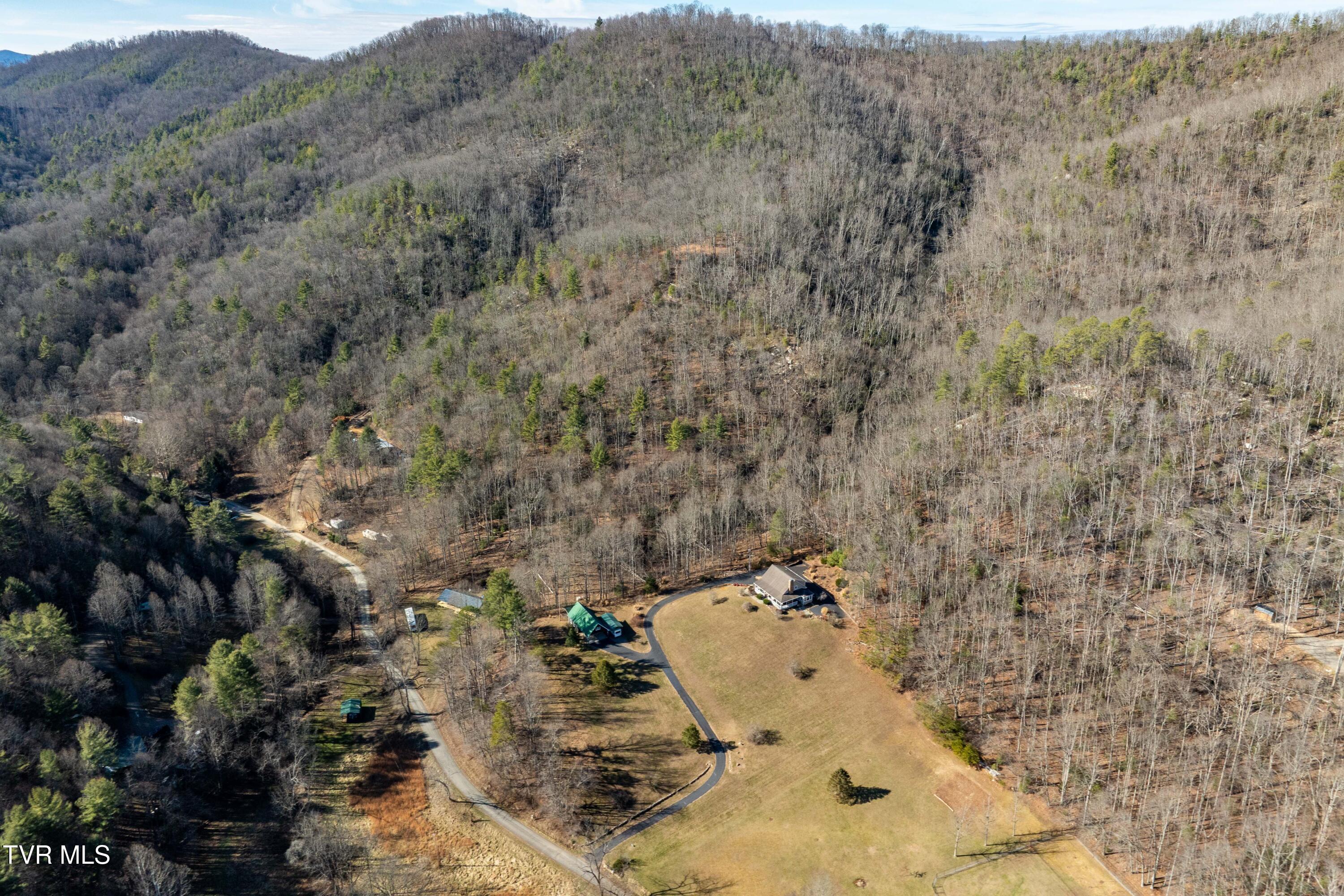 718 Copperhead Hollow Road Mountain City, TN 37683 - Photo 52 of 103 718 Copperhead Hollow Road (4 of 111)