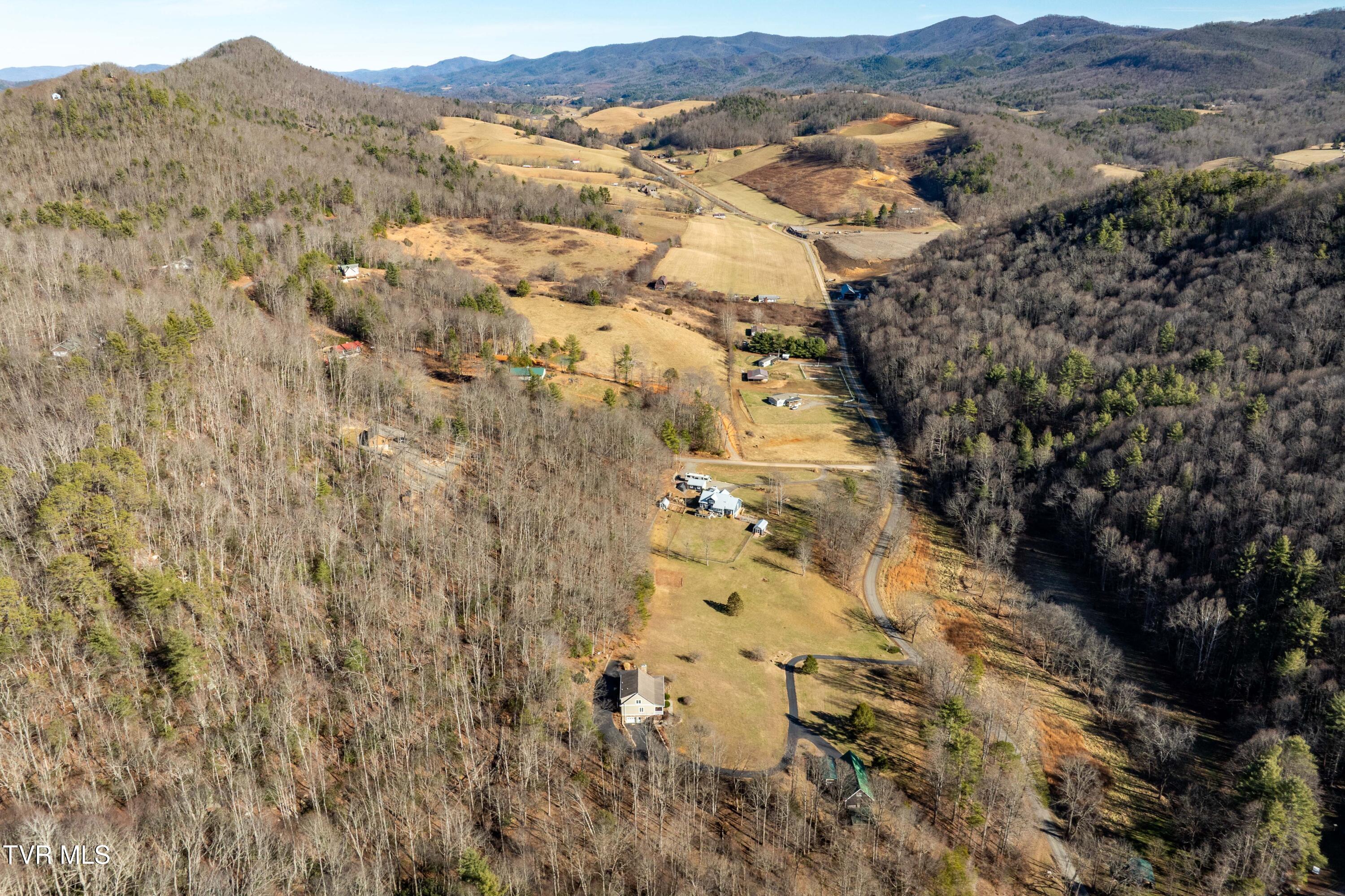 718 Copperhead Hollow Road Mountain City, TN 37683 - Photo 61 of 103 718 Copperhead Hollow Road (13 of 111)