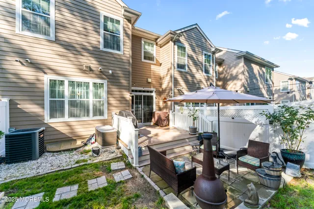 $470,000 | 206 Hawthorne Lane, Barnegat, NJ 08005