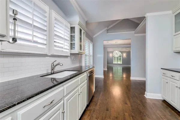 $5,200 | 5518 Monticello Avenue, Dallas, TX 75206
