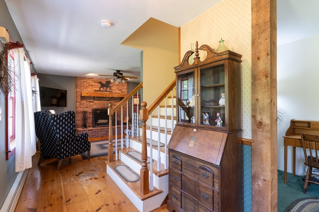 147 Oakham Road North Brookfield, MA 01535 - Photo 19 of 41
