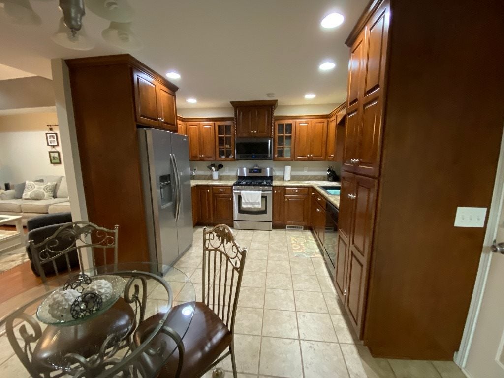 945 Loving Chapel Road Franklin, KY 42134 - Photo 5 of 13 Gallery Image 5