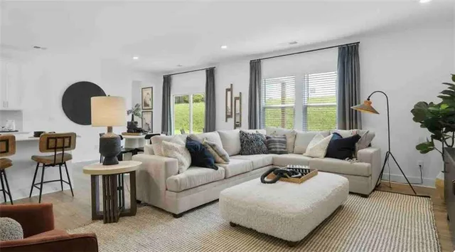 $2,500 | 555 Red Dragon Drive, Jefferson, GA 30549