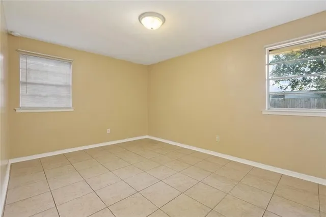 $2,200 | 729 Hermes Place, Gretna, LA 70056