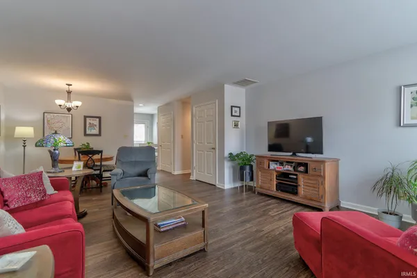 $205,000 | 3461 Manhattan Boulevard, Evansville, IN 47711