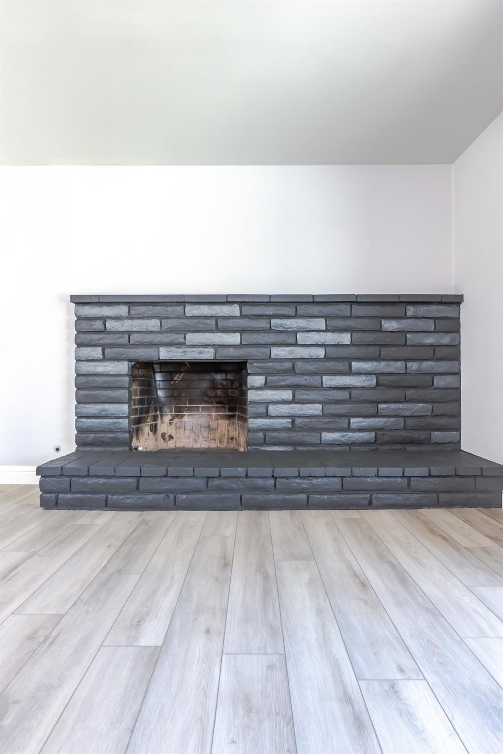 6587 North First Street Fresno, CA 93710 - Photo 9 of 51 a view of wooden floor