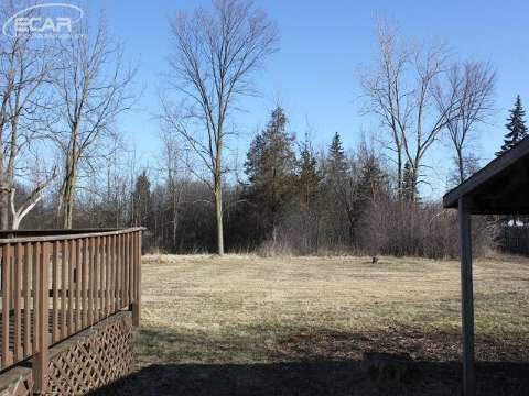 5286 Lennon Road Swartz Creek, MI 48473 - Photo 19 of 22 20435722-18.JPG