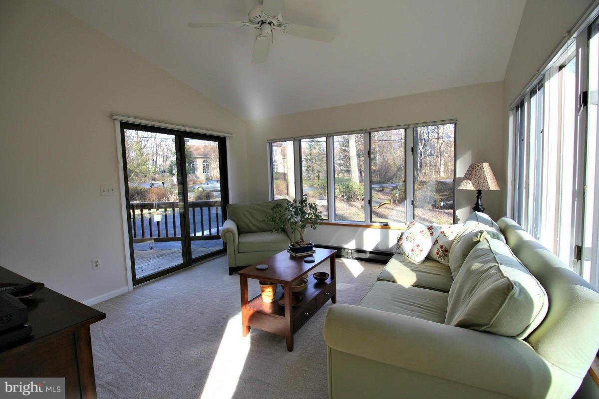 2566 Babcock Road Vienna, VA 22181 - Photo 11 of 27 Family Room