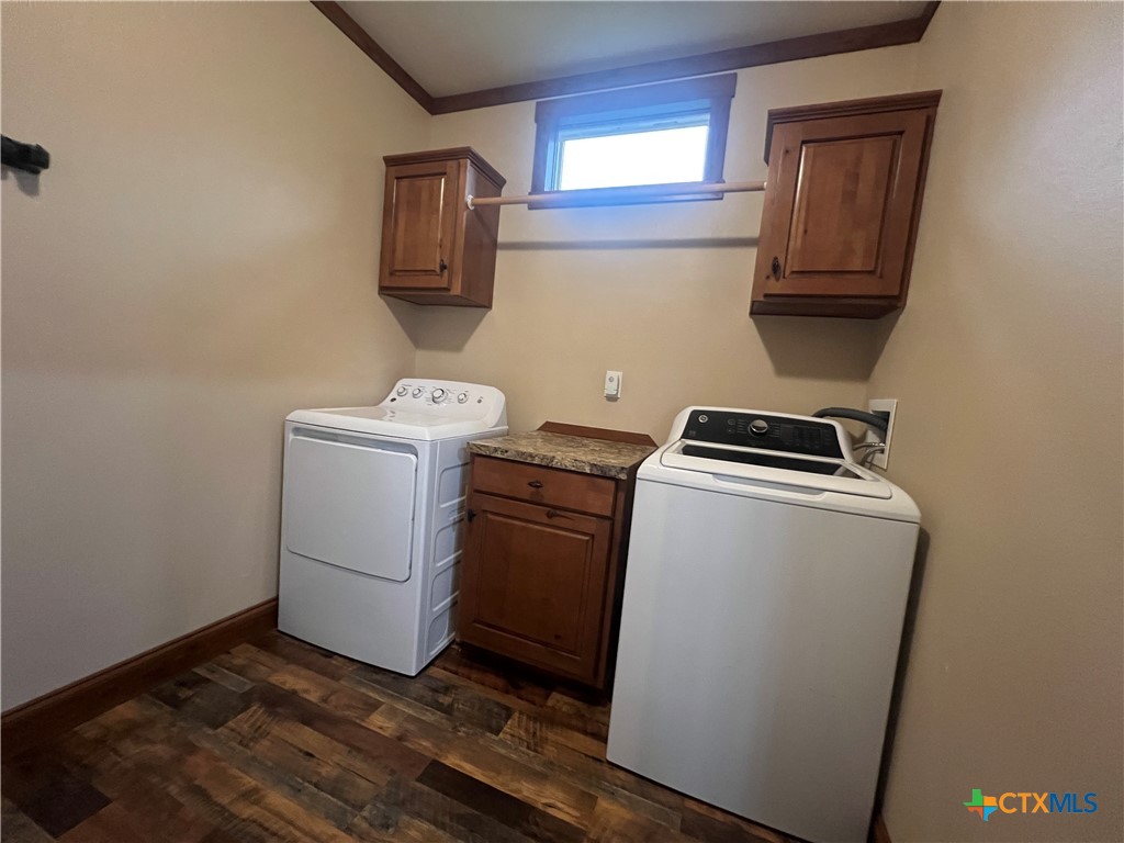 1385 Bego Road Goliad, TX 77963 - Photo 32 of 44 Laundry room