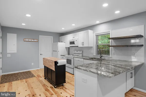 $1,600 | 44600 Tall Timbers Road, Unit B, Tall Timbers, MD 20690