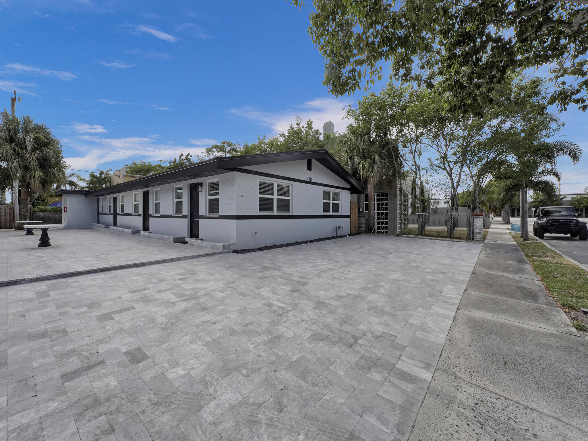 338 Walton Boulevard, Unit 4, West Palm Beach, FL 33405 Compass