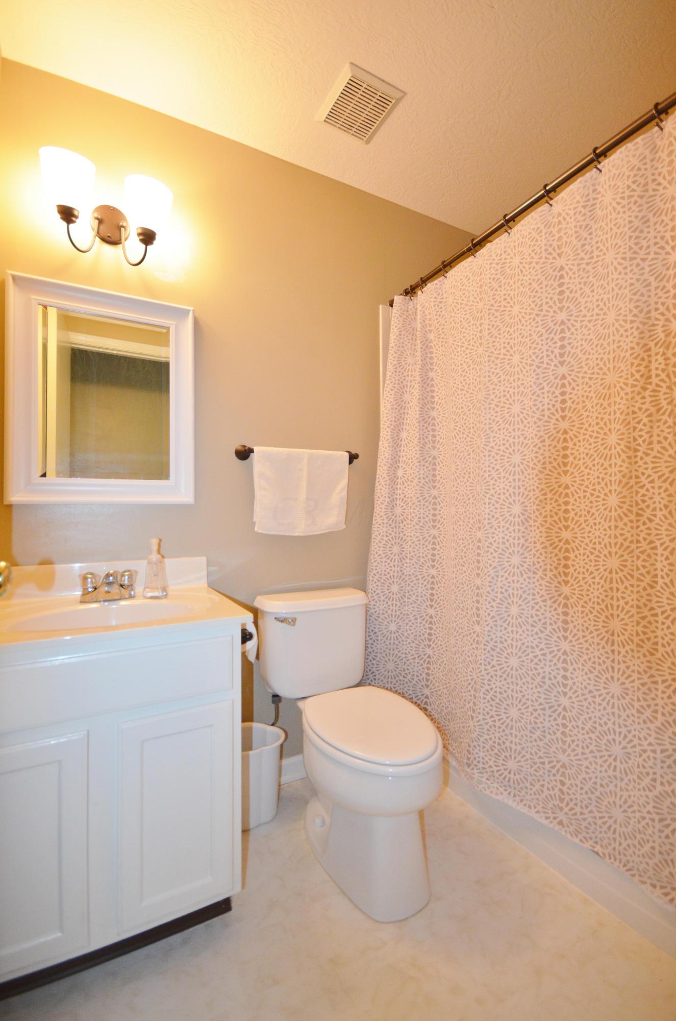 406 Ruffin Drive Galloway, OH 43119 - Photo 15 of 45 Gallery Image 15