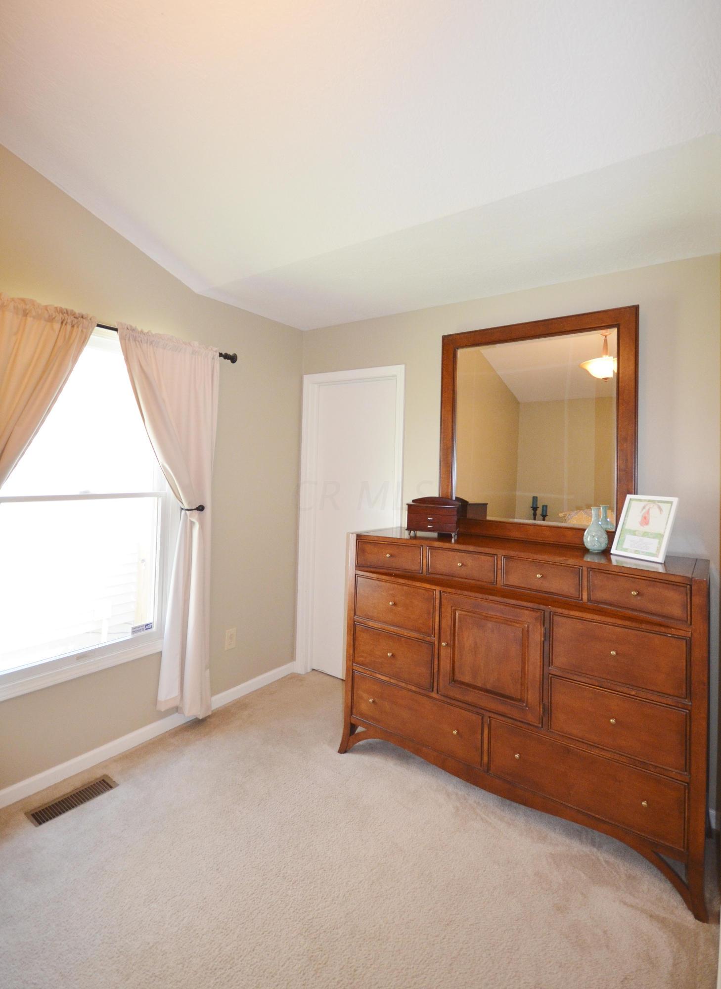 406 Ruffin Drive Galloway, OH 43119 - Photo 21 of 45 Gallery Image 21